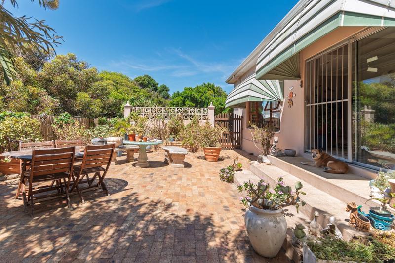 2 Bedroom Property for Sale in Fish Hoek Western Cape